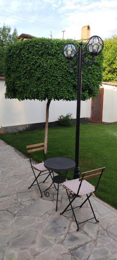 Garden Lounge Hotel Yerevan Exterior photo
