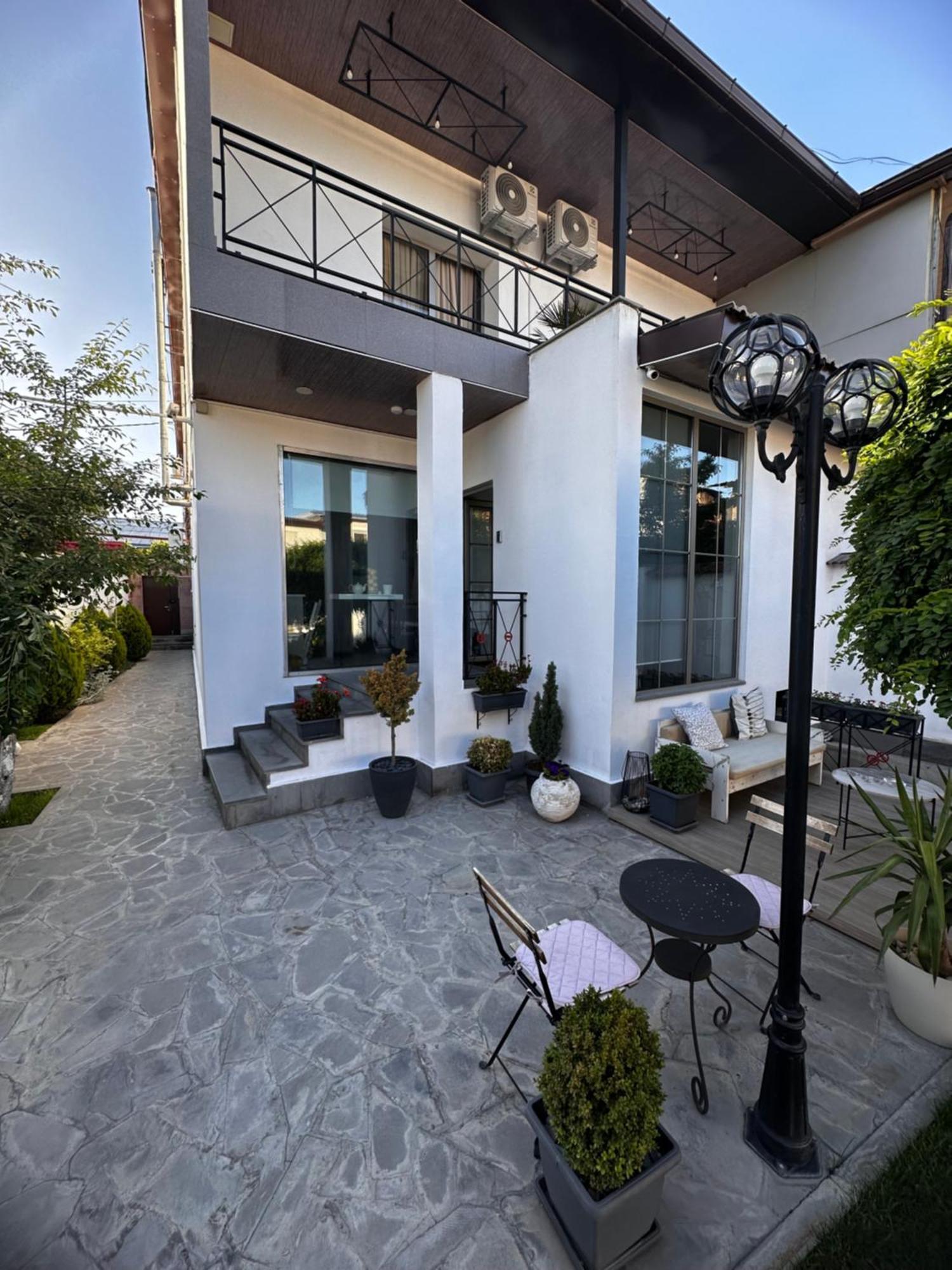Garden Lounge Hotel Yerevan Exterior photo